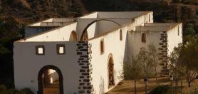 Pohled na pozůstatky kláštera Converto de San Buenaventura ve městě Betancuria