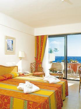 Lanzarote a hotel Be Live Grand Teguise Playa - ubytování