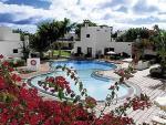 Pohled na hotel Riu Paraiso Resort s bazénem