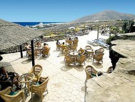 Fuerteventura a hotel Ambar Beach s terasou