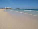 Pláž nacházející se nedaleko pláže Playas de Corralejo